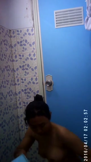 Ngintip mandi kost2 - ThisVid.com